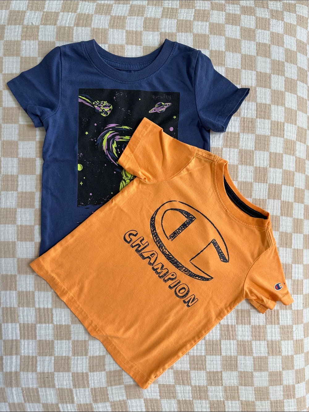 Pair of Kids Champion and Cat & Jack Short-Sleeve Tee in Size 2T